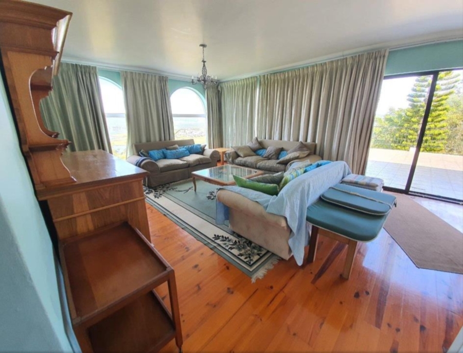 5 Bedroom Property for Sale in Old Place Western Cape